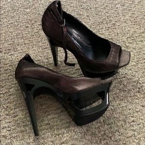 Platform heels dark silver